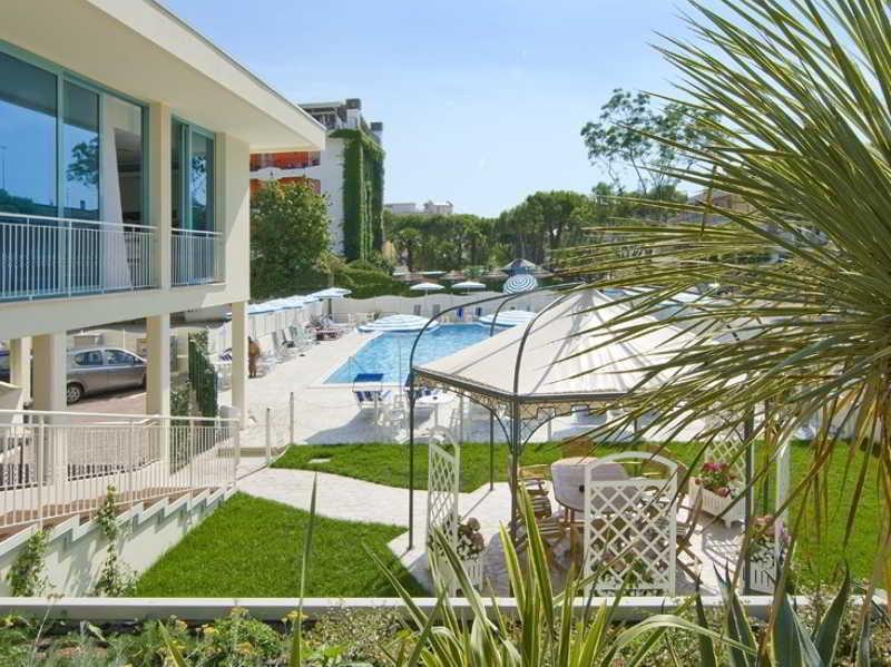 Hotel Bolivar Lido di Jesolo Dış mekan fotoğraf